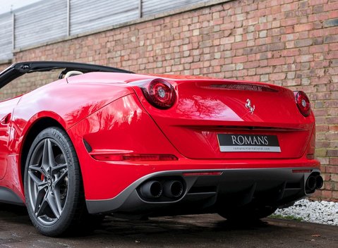 Ferrari California T HS 27
