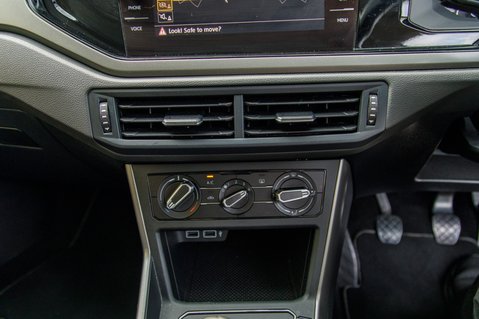 Volkswagen Polo SE TSI 28