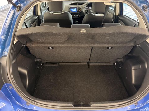 Toyota Yaris 1.5 VVT-i Icon Tech Euro 6 5dr 31