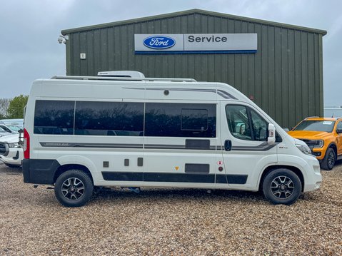 Auto-Sleepers Warwick Duo 2 Berth|2 Belt|Kitchen|Awning|AUTOMATIC|VANLUX 50