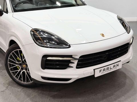 Porsche Cayenne 3.0 V6 E-Hybrid 14kWh SUV 5dr Petrol Plug-in Hybrid TiptronicS 4WD Euro 6 ( 6