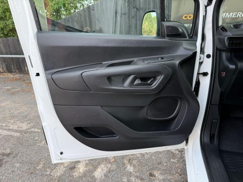 Peugeot Partner BLUEHDI PROFESSIONAL PREMIUM L1 21