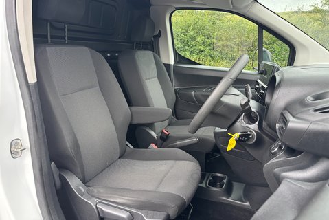 Vauxhall Combo L1H1 2300 100 ps Dynamic Panel Van - No VAT 4
