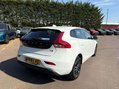 Volvo V40 2.0 T2 GPF Momentum Nav Plus Euro 6 (s/s) 5dr 4