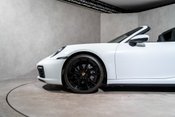 Porsche 911 TARGA 4 PDK. WARRANTY. ADAPTIVE CRUISE CONTROL. HEATED SEATS. HEATED WHEEL 12