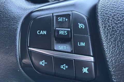 Ford Tourneo Custom 320 130 ps Titanium L2 9 Seater - Automatic 34