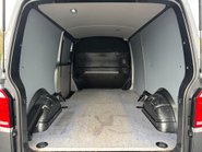 Volkswagen Transporter T32 204 ps Tdi Highline 4Motion DSG Panel Van - Factory Diff Lock 13