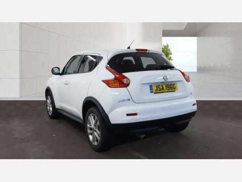 Nissan Juke 1.6 Tekna SUV 5dr Petrol CVT Euro 5 (117 ps) 6