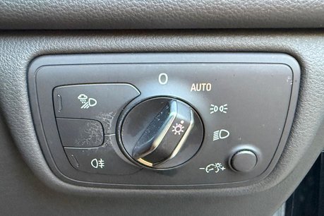 Audi A6 1.8 TFSI Black Edition Saloon 4dr Petrol S Tronic Euro 6 (s/s) (190 ps) 38