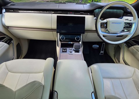 Land Rover Range Rover 3.0 Range Rover Autobiography D MHEV Auto 4WD 5dr 13