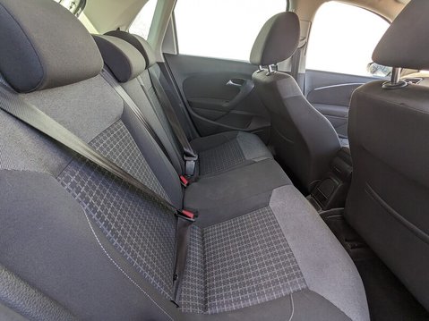 Volkswagen Polo SEL TSI DSG 16