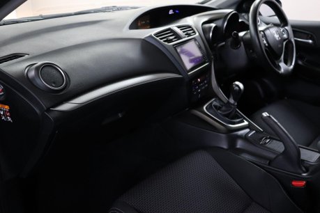 Honda Civic I-VTEC SE PLUS NAVI 34
