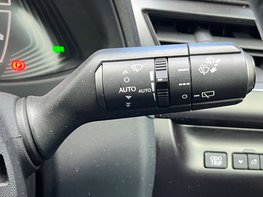 Lexus Ux 2.0 UX 250H F Sport Design 4x2 CVT 5dr 64
