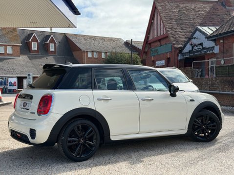 Mini Hatch COOPER 2