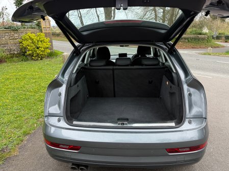 Audi Q3 TDI QUATTRO SE 40