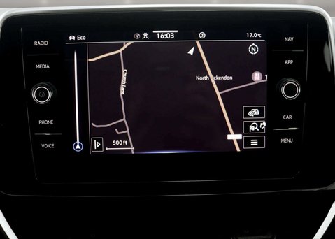 Volkswagen T-Roc 1.5 T-Roc R-Line TSI Semi-Auto 5dr 25