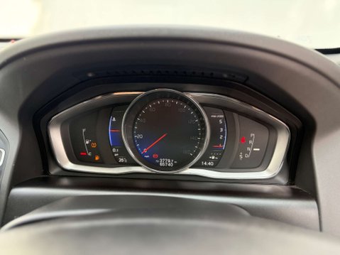 Volvo XC60 2.4 XC60 R-Design Luxury Nav D5 AWD Auto 4WD 5dr 45