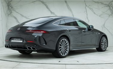 Mercedes-Benz Amg GT 63 S 4-Door 3