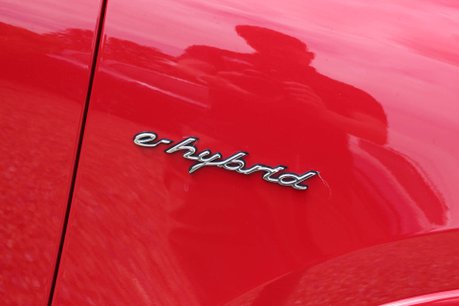 Porsche Cayenne 3.0 Cayenne V6 E-Hybrid Auto 4WD 5dr 16