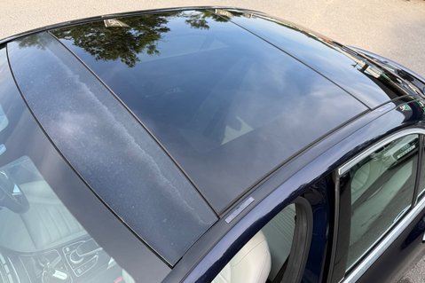 Mercedes-Benz C Class C250 D AMG LINE PREMIUM - 10 SERVICES - 2 OWNERS - LIGHT INTERIOR 18