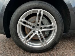 Porsche Macan 3.0 Macan S Semi-Auto 4WD 5dr 12