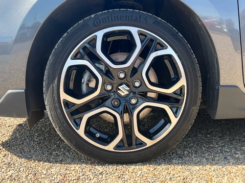 Suzuki Swift SPORT BOOSTERJET MHEV 4