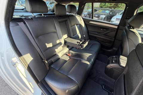 BMW 5 Series 520D M SPORT TOURING 23