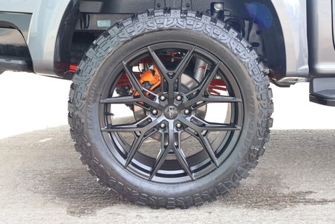 Ford Ranger Brand New WILDTRAK ECOBOOST Hybrid styled by Seeker FULL SKR KIT  4