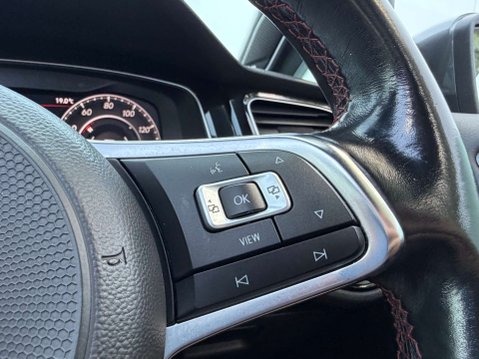 Volkswagen Golf 2.0 Golf GTi Performance TSi Semi-Auto 5dr 64