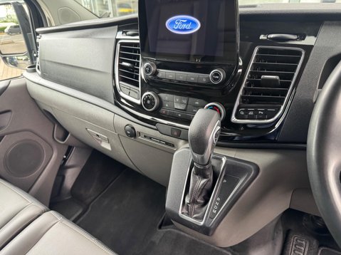 Ford Transit Custom 320 LIMITED DCIV ECOBLUE 16