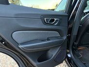 Volvo XC60 2.0 T5 R-Design Auto AWD Euro 6 (s/s) 5dr 34