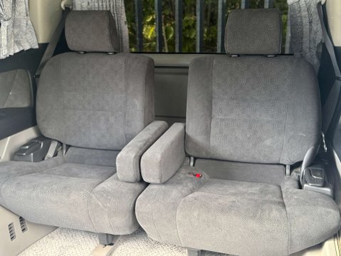 Toyota Alphard Sunroof 8 Seater 62