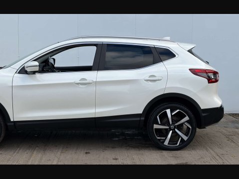 Nissan Qashqai 1.3 Qashqai Tekna DiG-T 5dr 54