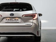 Toyota Corolla 1.8 VVT-h Design Touring Sports 5dr Petrol Hybrid CVT Euro 6 (s/s) (122 ps) 32