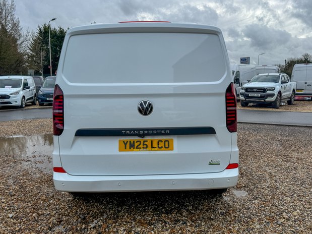 Volkswagen Transporter AUTO SWB L1H1 Commerce Pro T30 Alloys Cruise Sensors EURO 6 NO VAT 7