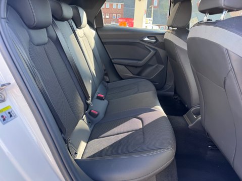 Audi A1 SPORTBACK TFSI S LINE 10