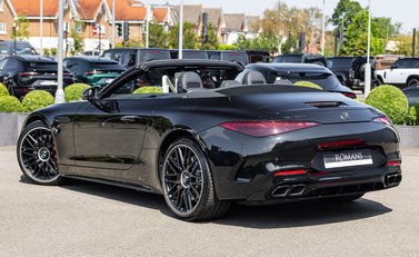 Mercedes-Benz SL Class SL63 AMG PERFORMANCE 4