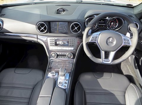 Mercedes-Benz SL Class SL63 AMG 13