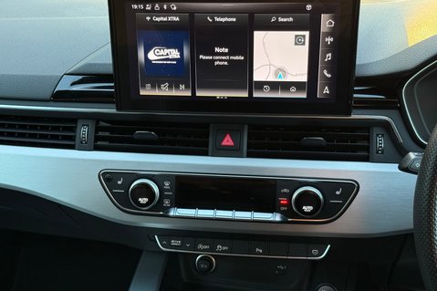 Audi A4 AVANT TDI S LINE MHEV - REVERSE CAMERA - 8 AUDI MAIN DEALER SERVICES 52