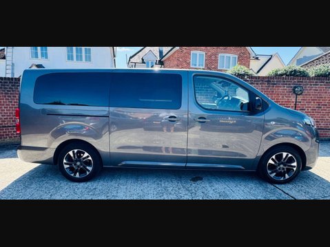 Vauxhall Vivaro 2l 5dr Auto 142 BHP 3