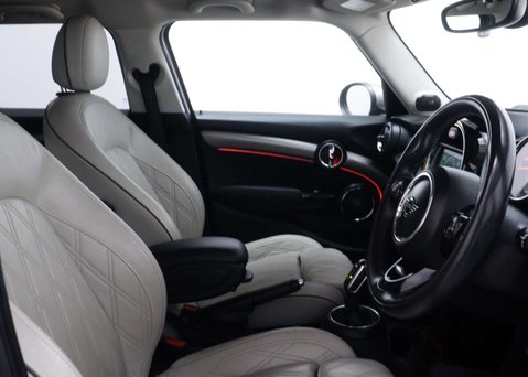 Mini Hatch 2.0 Cooper S Exclusive Auto 5dr 43