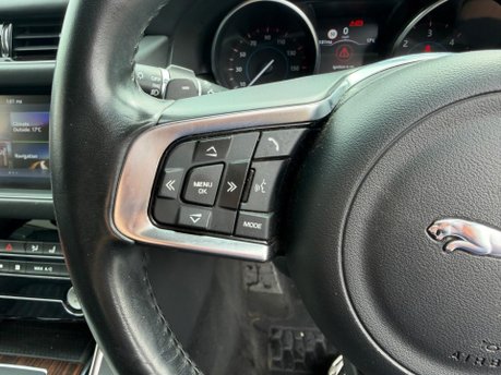 Jaguar XF D PORTFOLIO AWD 14