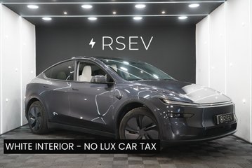 Tesla Model Y PREMIUM LONG RANGE RWD White Interior No Luxury Tax Available Now! 1 Owner