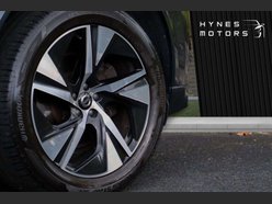 Volvo XC90 2.0 B5 MHEV R-Design SUV 5dr Diesel Hybrid Auto 4WD Euro 6 (s/s) (235 ps) 17