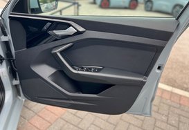 Audi A1 SPORTBACK 1.0 TFSI TECHNIK 21