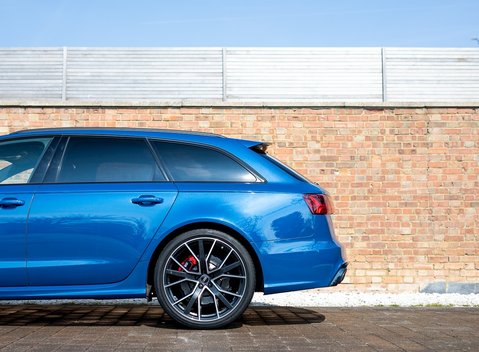 Audi RS6 Avant Performance 27