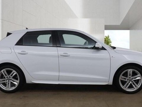 Audi A1 1.0 TFSI 30 S line Sportback S Tronic Euro 6 (s/s) 5dr 8