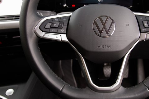 Volkswagen Golf LIFE TSI 18