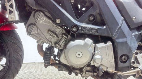 Suzuki SV650 2006 21K RUNNING PROJECT BIKE 650CC 1 FORMER OWNER 15