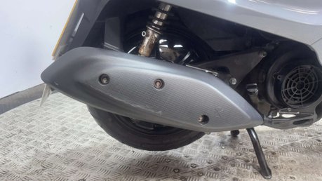 SYM Fiddle 2025 ONLY 2K 1 OWNER 125CC LEARNER SCOOTER WITH TOP BOX 9